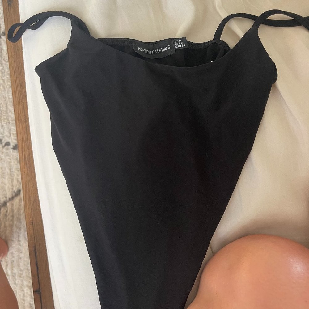 PRETTY LITTLE THING (PLT)  BLACK HIGH LEG BODYSUIT (size 2- small) New no tags - Picture 6 of 7